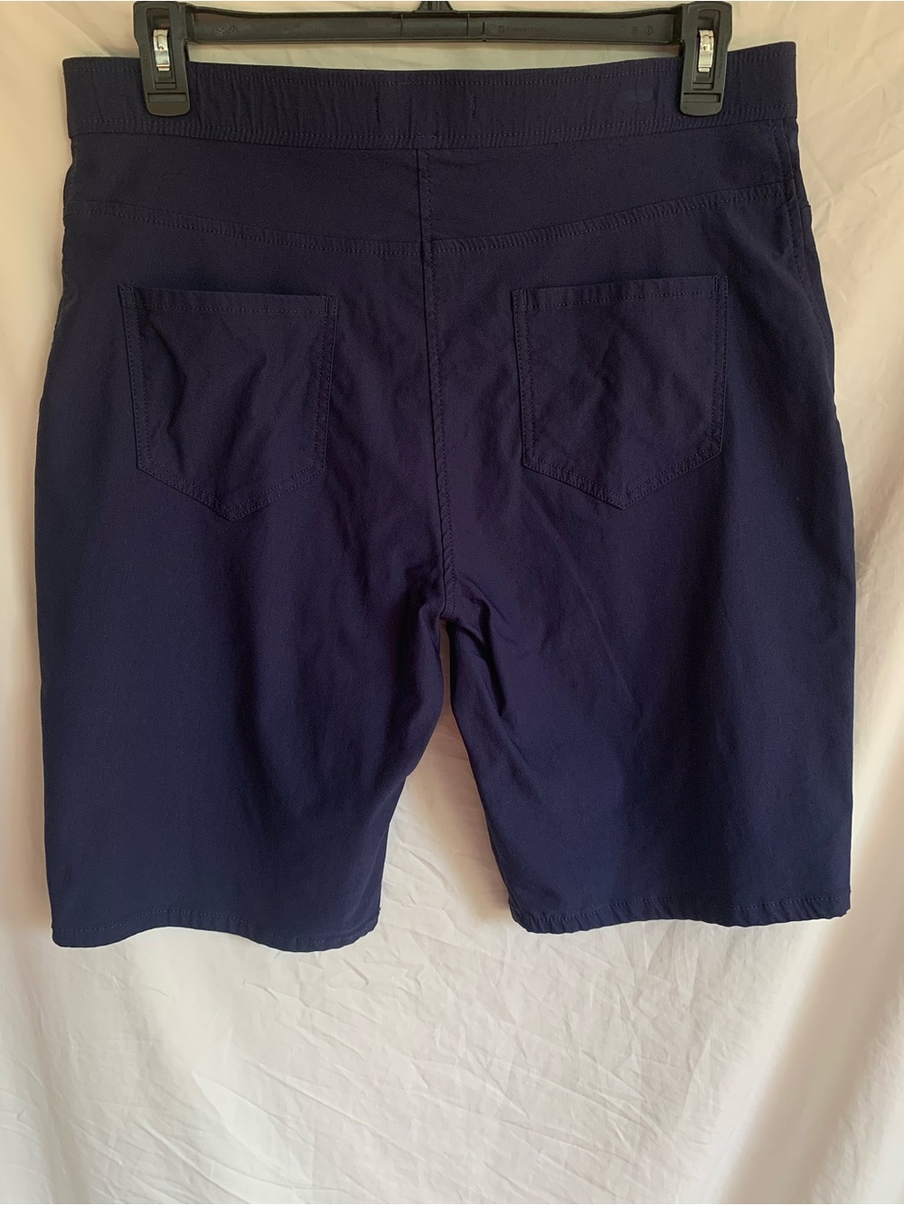 Tahari Deep Navy Women's Stretch Pull-on Shorts - Picture 3 of 4